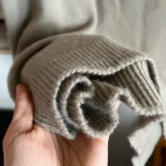 VINCE - 100 % Cashmere Raglan Sleeve Cardigan - very soft - Small - Picture 8 of 16